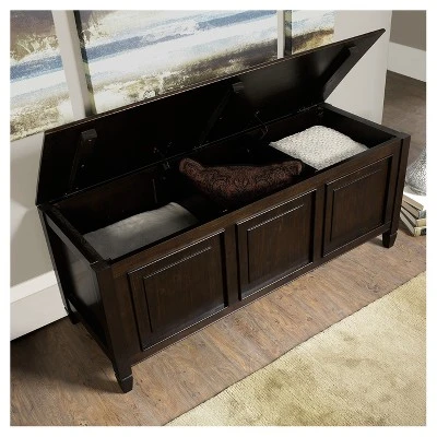 Hampshire Storage Bench Trunk - Wyndenhall Natural Aged Brown 6 Hampshire Storage Bench Trunk - Wyndenhall Natural Aged Brown – Image 4